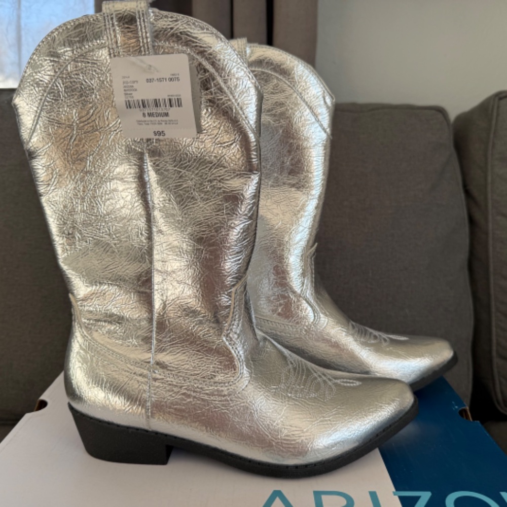Women's Arizona Silver Maybrook Block Heel Cowboy Boots - Size 8 NIB